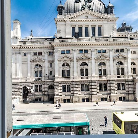 Opera House Apartment 3 リヴィウ エクステリア 写真