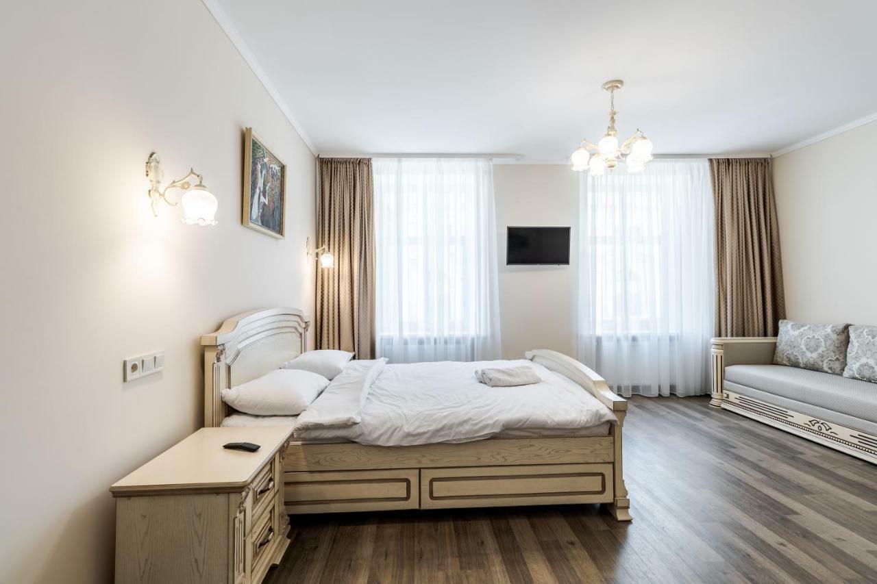 Opera House Apartment 3 リヴィウ エクステリア 写真